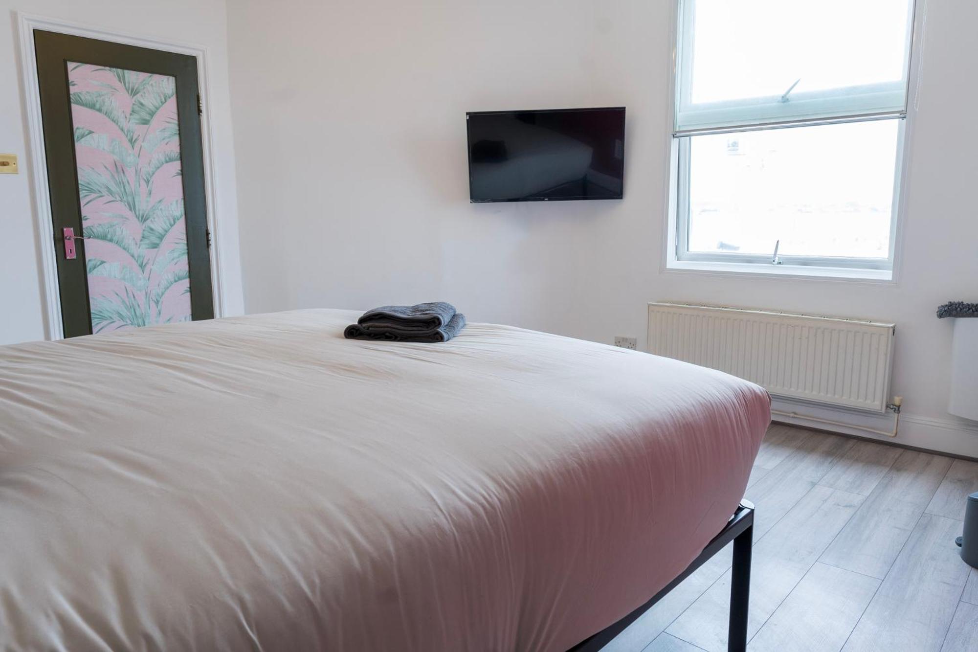 5C- Stylish Urban Retreat - Spacious 2 Bed Flat Londra Dış mekan fotoğraf