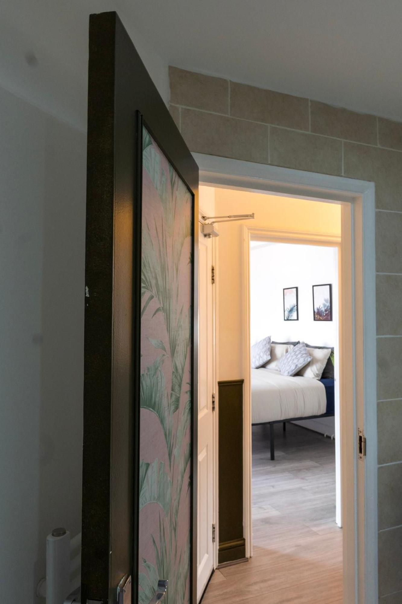 5C- Stylish Urban Retreat - Spacious 2 Bed Flat Londra Dış mekan fotoğraf