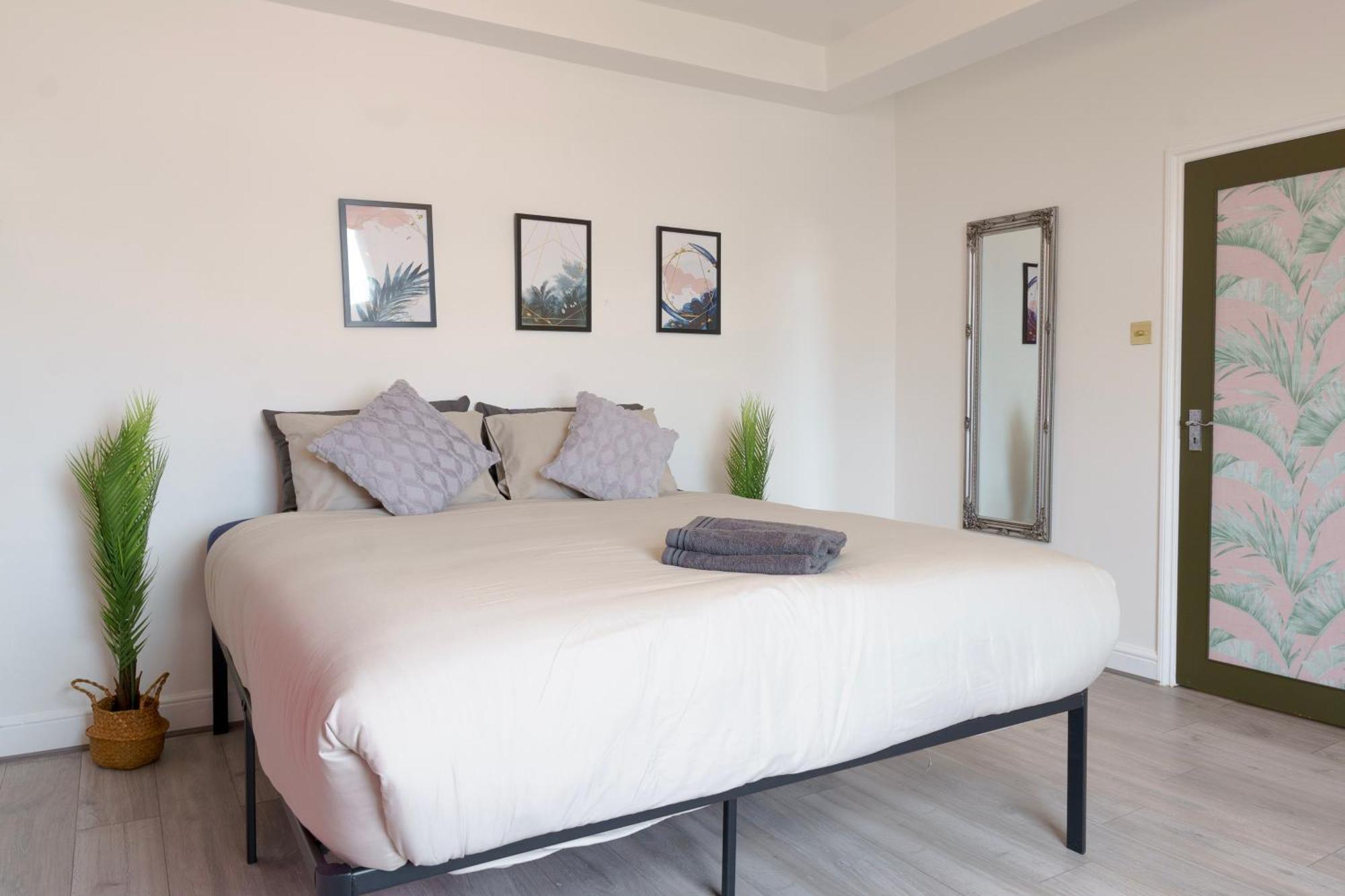 5C- Stylish Urban Retreat - Spacious 2 Bed Flat Londra Dış mekan fotoğraf
